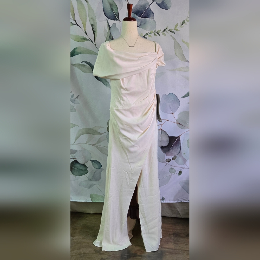 ASOS | Curve Beatrice Bardot Drape Wedding Dress in Ivory (off white) sz 12